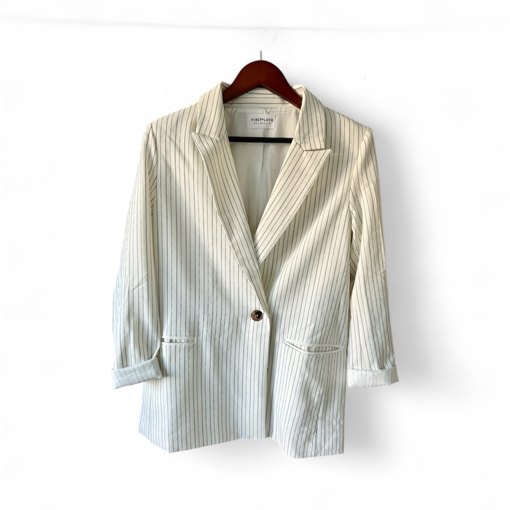 Women’s Workwear Blazers & Dress Shirts Bundle size small - Picture 2 of 8